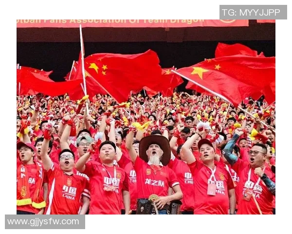 国足与韩国激战全场球迷齐声合唱展现团结与激情