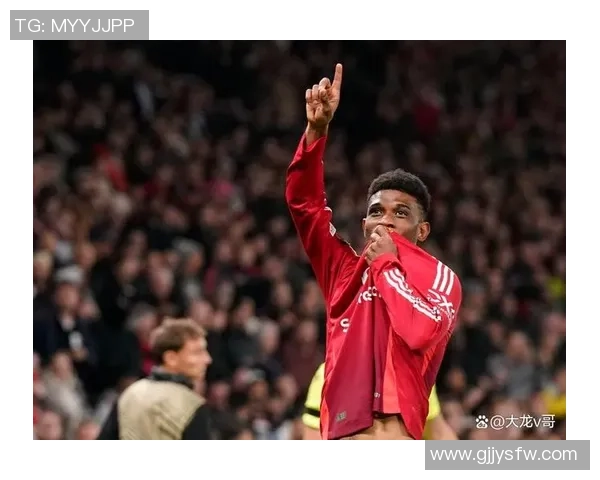 罗马与曼联在欧联杯激战正酣谁能笑到最后争夺荣耀之巅